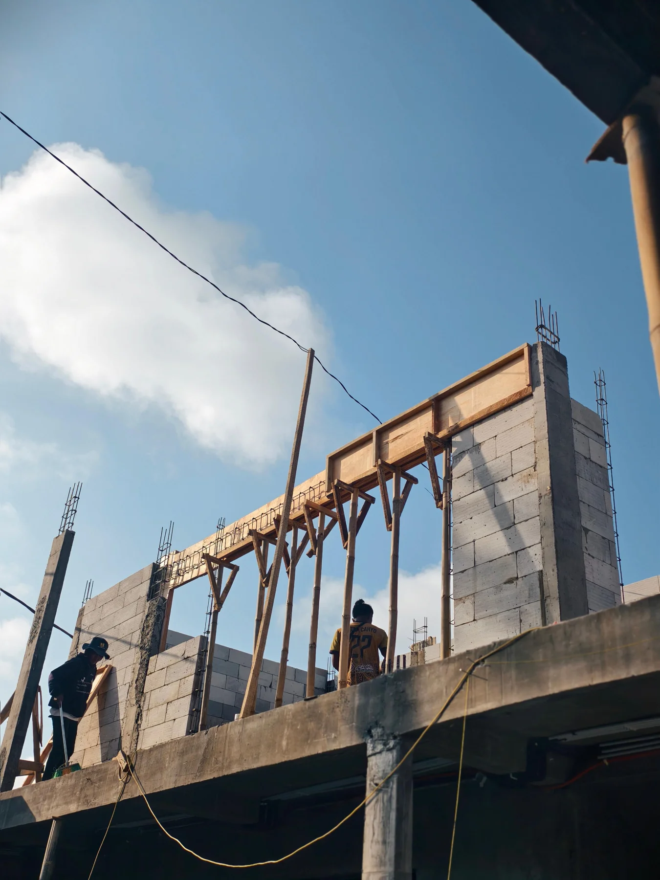 Masonry and formwork at Hitomi during construction